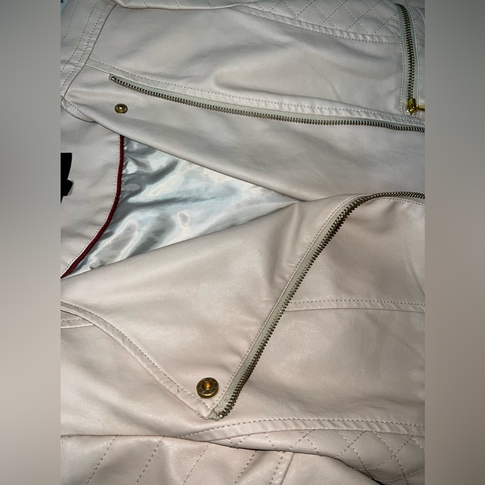 STEVE MADDEN leather jacket stylish light pink jacket medium. Zippers. Cute - Picture 4 of 16